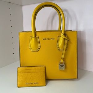 Michael Kors Mercer Pebbled Leather Crossbody Bag